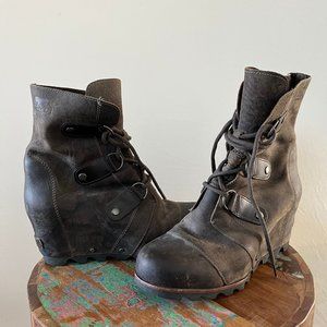 Sorel Joan of Arctic Wedge  Lace Up Boot, Gray